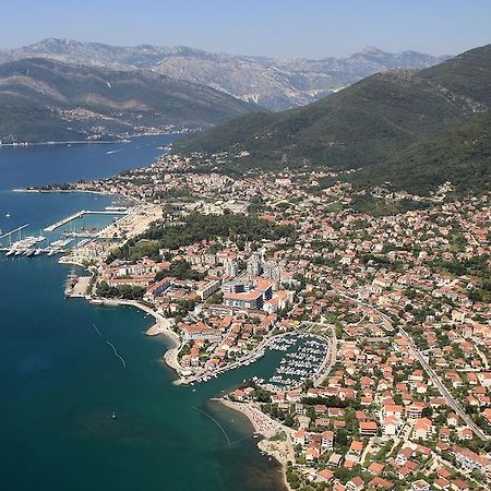 Guesthouse Lanca Tivat Exteriör bild
